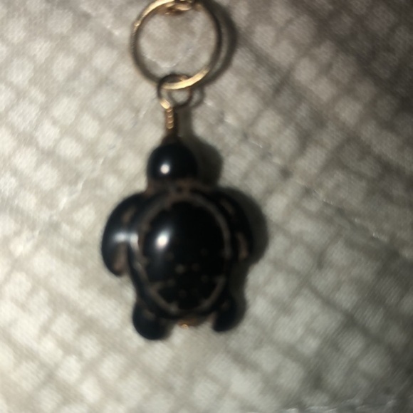 Marie Chavez tiny turtle necklace 18 inch chain. Turtle lovers!!! in dust bag‎ - Picture 4 of 7